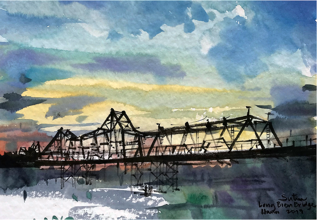 Cầu Long Biên: Cây cầu được khởi công xây dựng năm 1898 và hoàn thành năm 1902 nên có người gọi đây là cây cầu nối hai thế kỷ. Cầu do hai nhà thầu Daydé và Pille thi công.