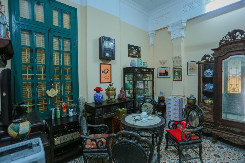 ngôi biệt thự Pháp cổ (172 Quán Thánh, Ba Đình, Hà Nội)